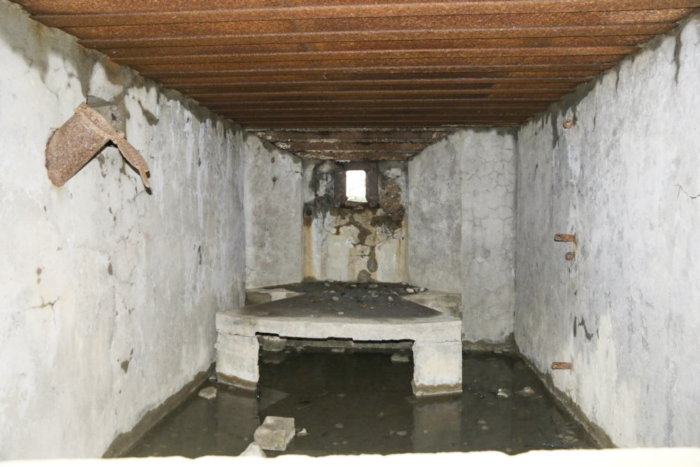 Ligne Maginot - CB304 - BUSCHWIESE 2 - (Blockhaus pour arme infanterie) - Créneau principal flanquant vers l'ouest