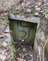 Ligne Maginot - CT57 - (Cuve pour arme d'infanterie) - Noter les peintures de camouflage encore visibles au niveau des parement de l'entrée