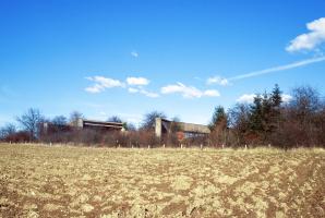 Ligne Maginot - BAN SAINT JEAN - (Stand de tir) - Vue des deux pas de tir composant l'ensemble, la casemate d'instruction non visible se trouve à droite de la photo