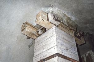 Ligne Maginot - COUME ANNEXE SUD - A32 - (Ouvrage d'infanterie) - Entrée des cables dans l'atelier de l'ouvrage