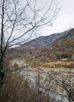 Ligne Maginot - CASTEL VIEIL - (Ouvrage d'infanterie) - Vue du créneau pour la mitrailleuse.
L'aspect de la vallée a changé à cause des intempéries