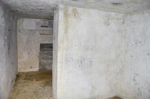 Ligne Maginot - CASTEL VIEIL - (Ouvrage d'infanterie) - Bloc 4
A gauche casemate, à droite munitions