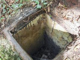 Ligne Maginot - 12M - (Chambre de coupure - Avec central) - Petite trappe derrière la trappe d'accès.