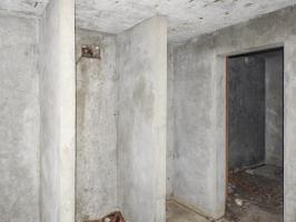 Ligne Maginot - BOIS DE KLANG (CM9 - III/164° RIF) - (PC de Sous-Quartier) - L'intérieur du PC ; la première salle.