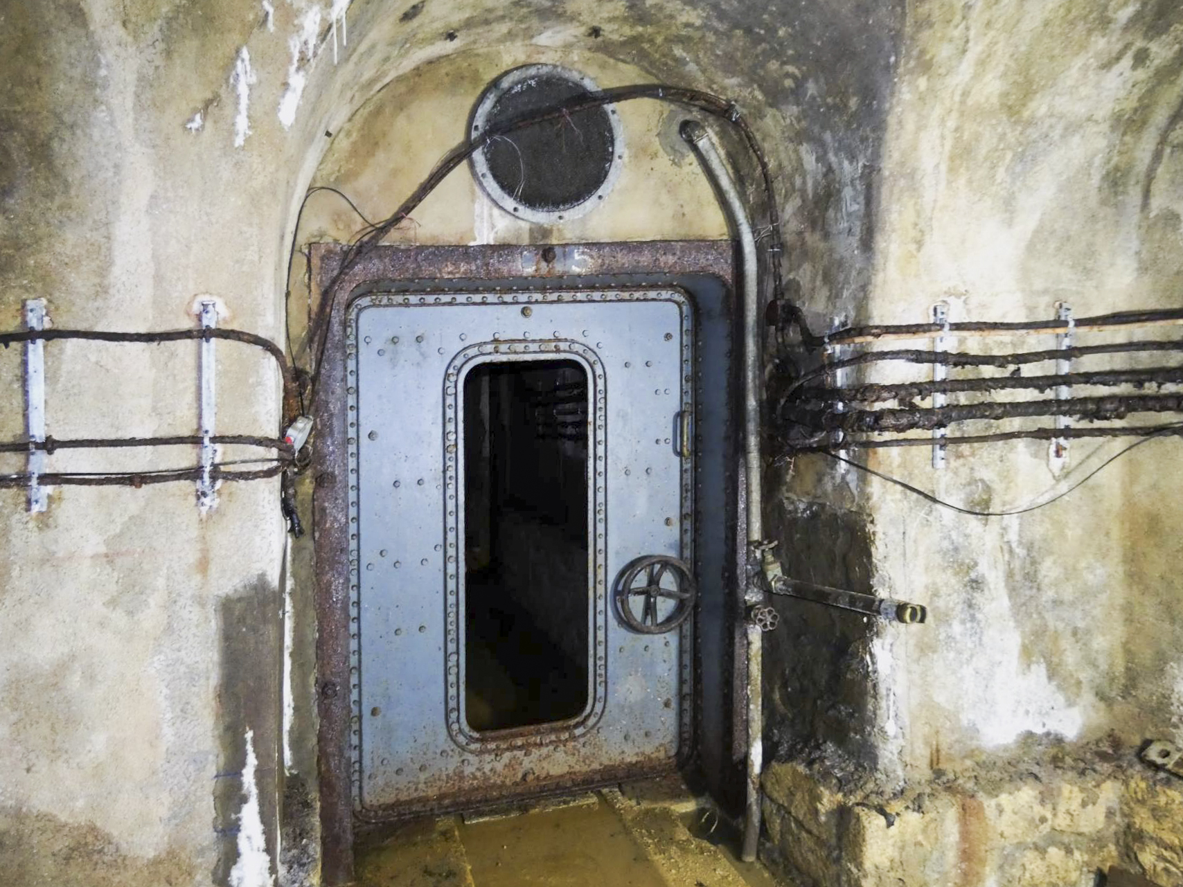 Ligne Maginot - FERMONT - A2 - (Ouvrage d'artillerie) - Bloc 5
Sas d'entrée - STENGER Mathieu