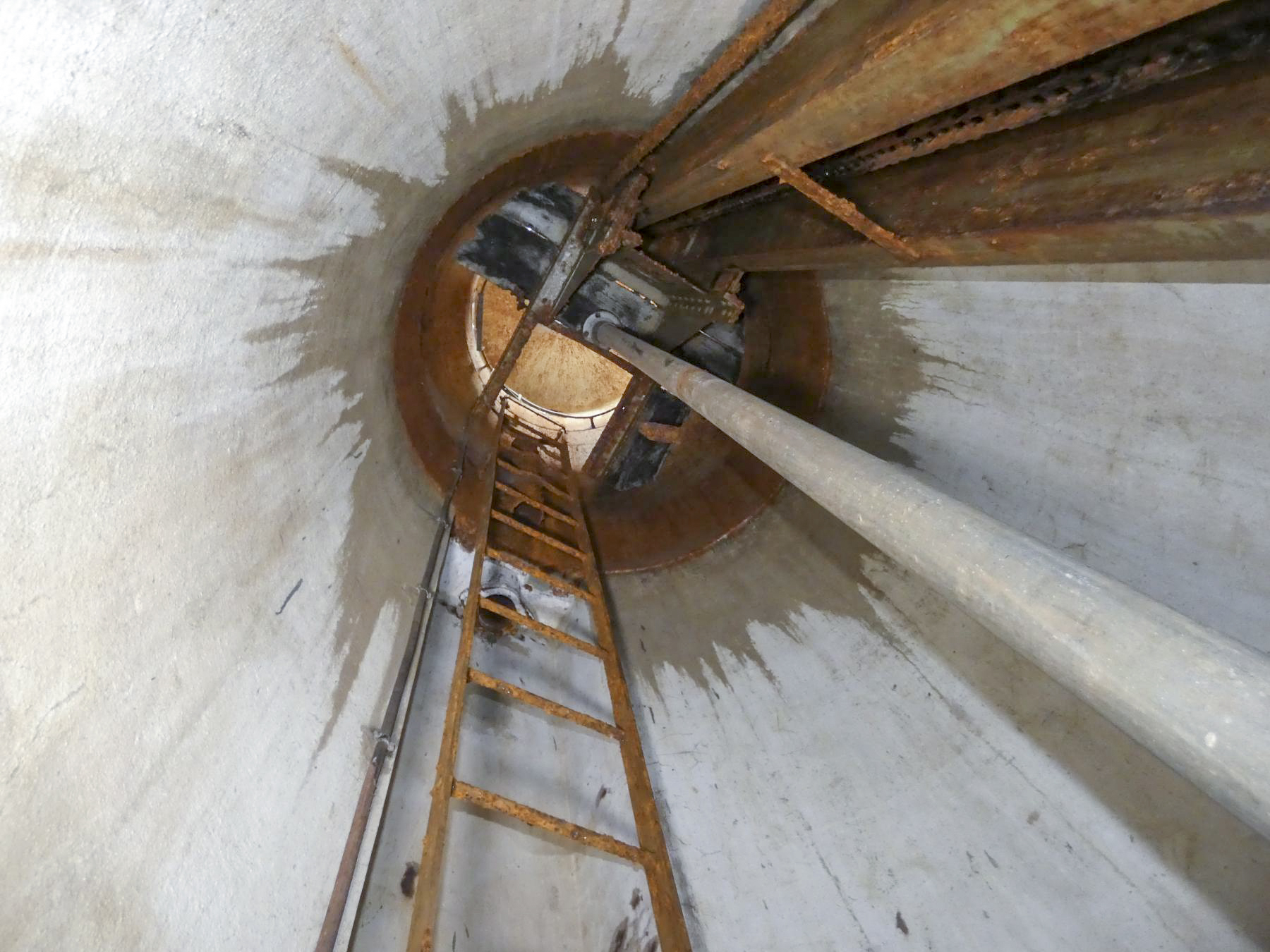 Ligne Maginot - FERMONT - A2 - (Ouvrage d'artillerie) - Bloc 5
Cloche GFM - STENGER Mathieu