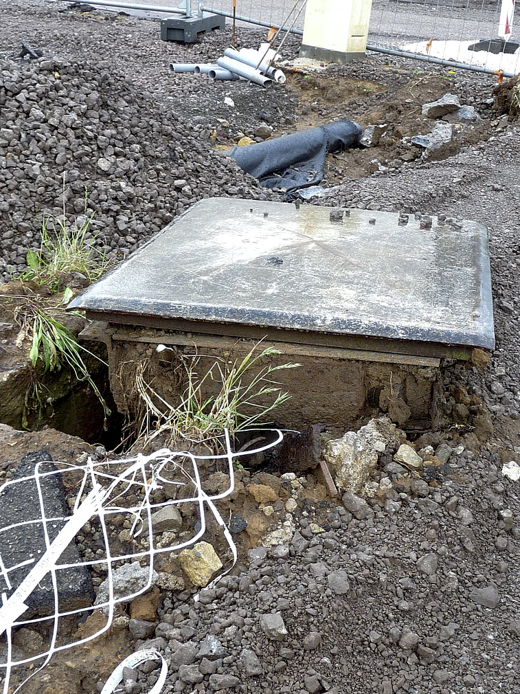 Ligne Maginot - BC17 - TERVILLE - (Chambre de coupure) - Gros travaux.. elle va disparaître