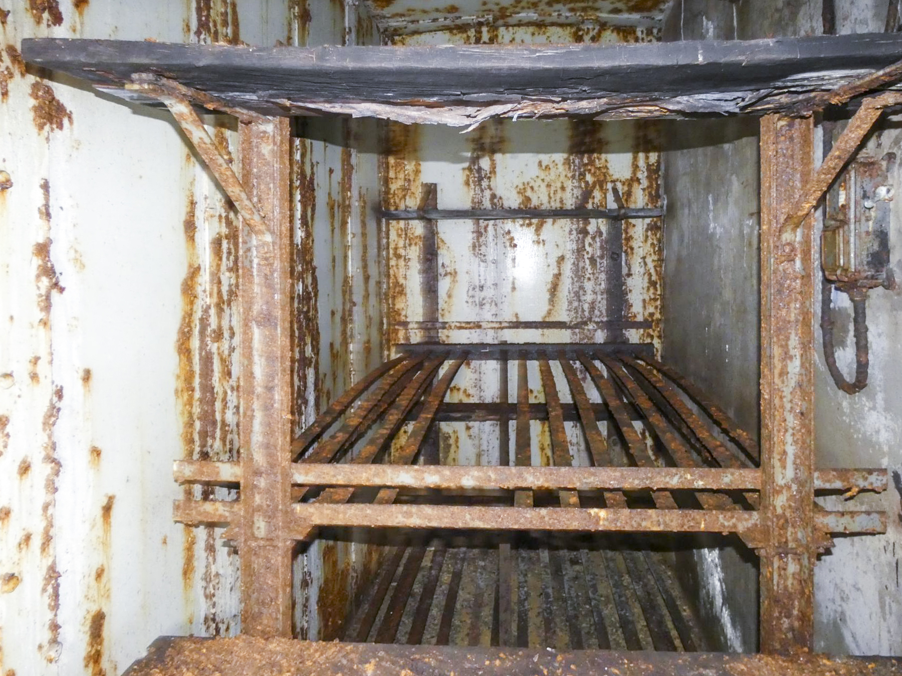 Ligne Maginot - FERMONT - A2 - (Ouvrage d'artillerie) - Bloc 6
Chambre pour 2 hommes  - STENGER Mathieu