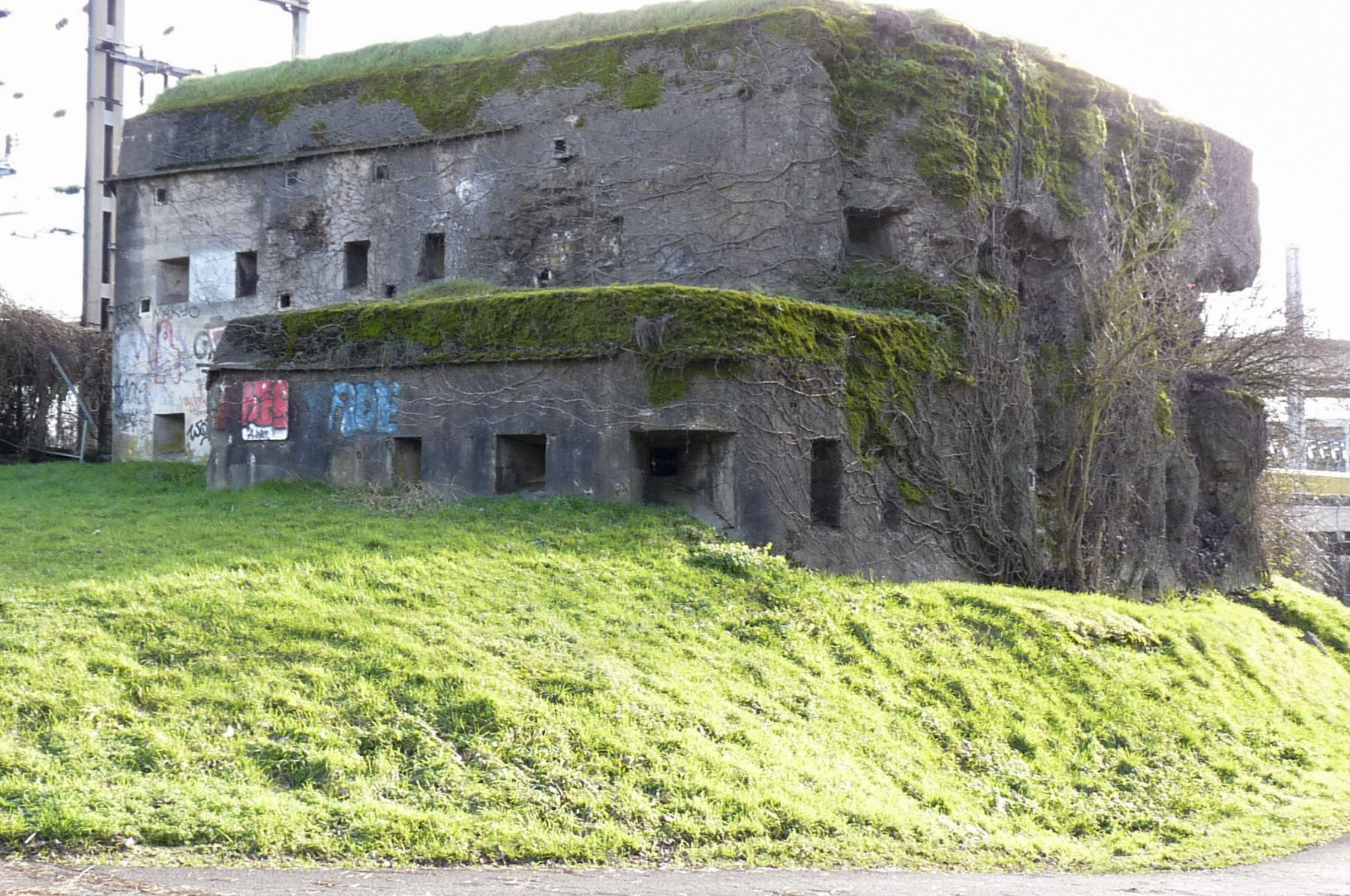 Ligne Maginot - BC32 - BLOCKHAUS N°2 - (Chambre de coupure) -  - Sylvie-Laure Lambert