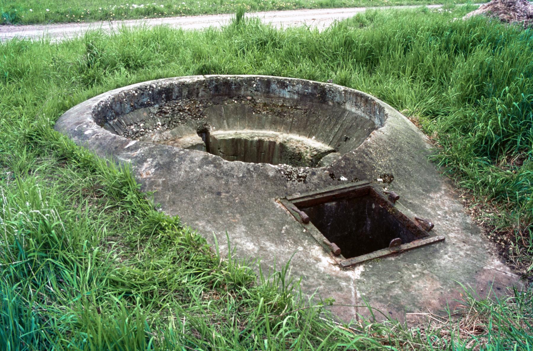 Ligne Maginot - AT27 - (Cuve pour arme d'infanterie) -  - MANSUY Michel