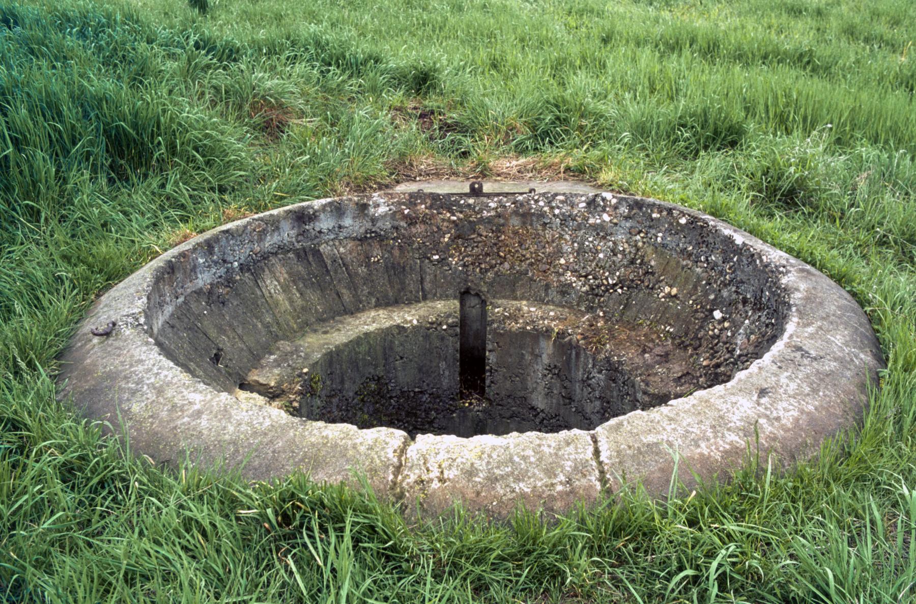 Ligne Maginot - AT27 - (Cuve pour arme d'infanterie) -  - MANSUY Michel