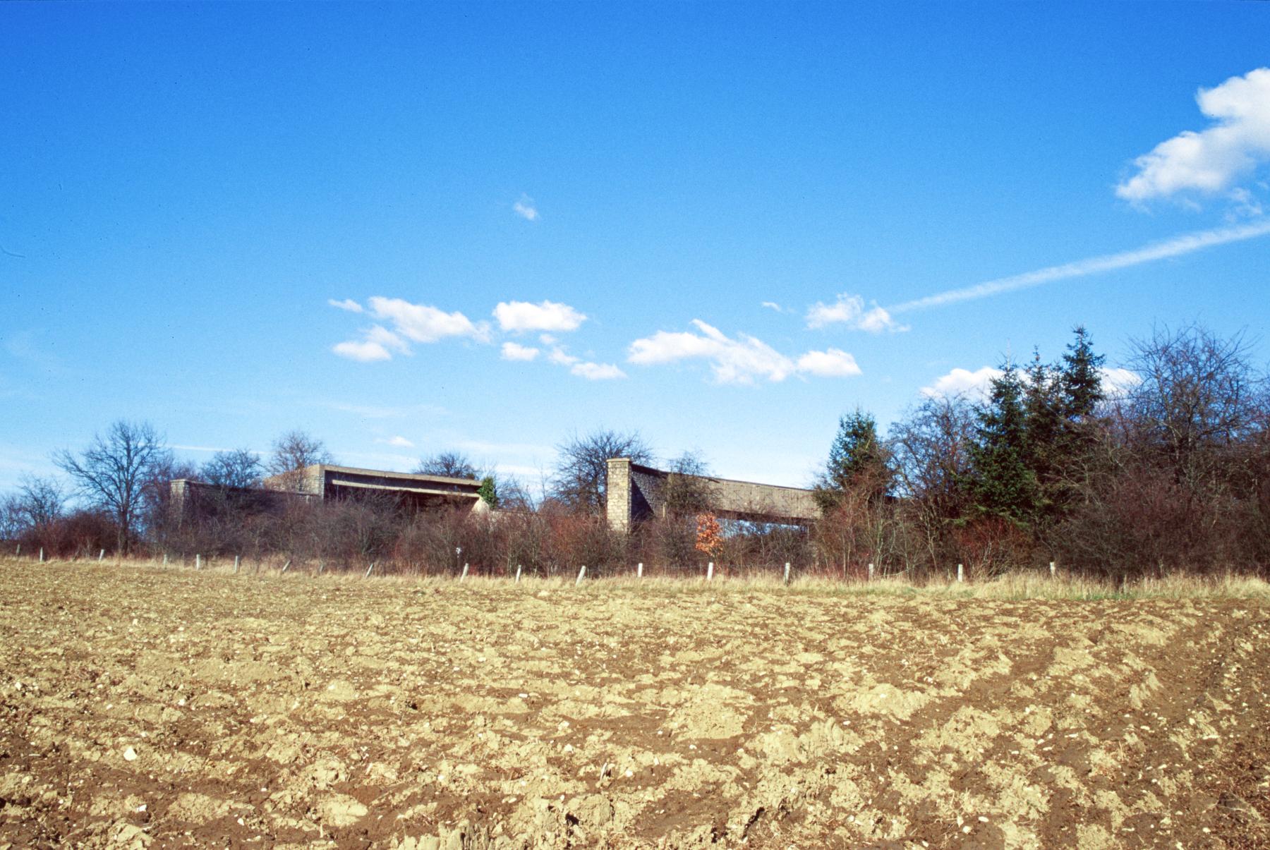 Ligne Maginot - BAN SAINT JEAN - (Stand de tir) - Vue des deux pas de tir composant l'ensemble, la casemate d'instruction non visible se trouve à droite de la photo - MANSUY Michel