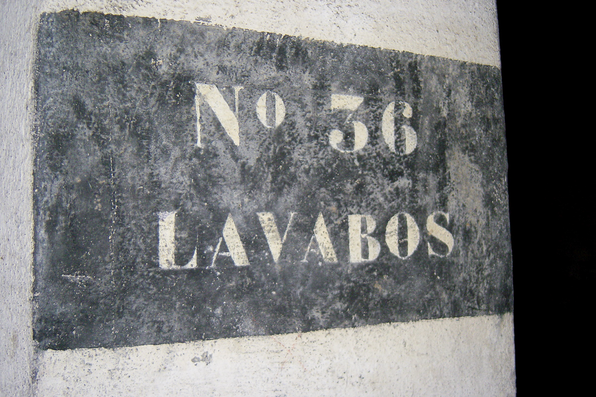 Ligne Maginot - HETTANGE GRANDE - X8 (QUARTIER ROUSSY - III/168°RIF) - (Abri) - Salle 36 - Lavabos - Michel Teiten