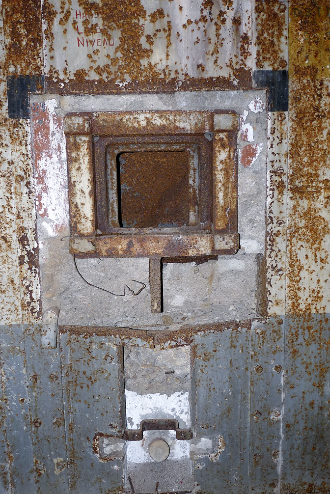 Ligne Maginot - CRUSNES OUEST - C24 - (Casemate d'infanterie - Simple) -  - Sylvie Laure LAMBERT