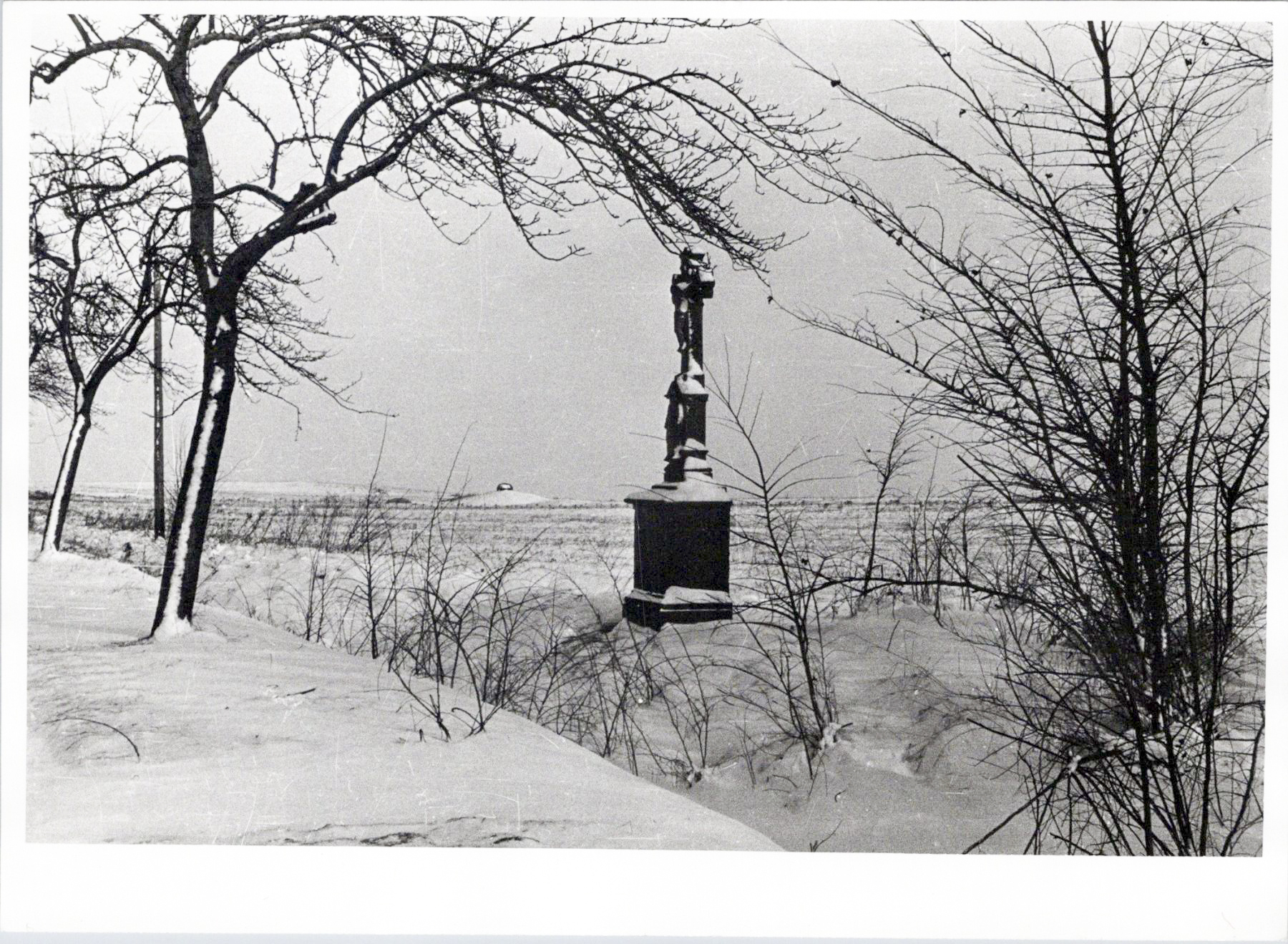 Ligne Maginot - SOETRICH - A11 - (Ouvrage d'artillerie) - Le bloc 5 vu depuis la route nationale - Lionel IGNACE