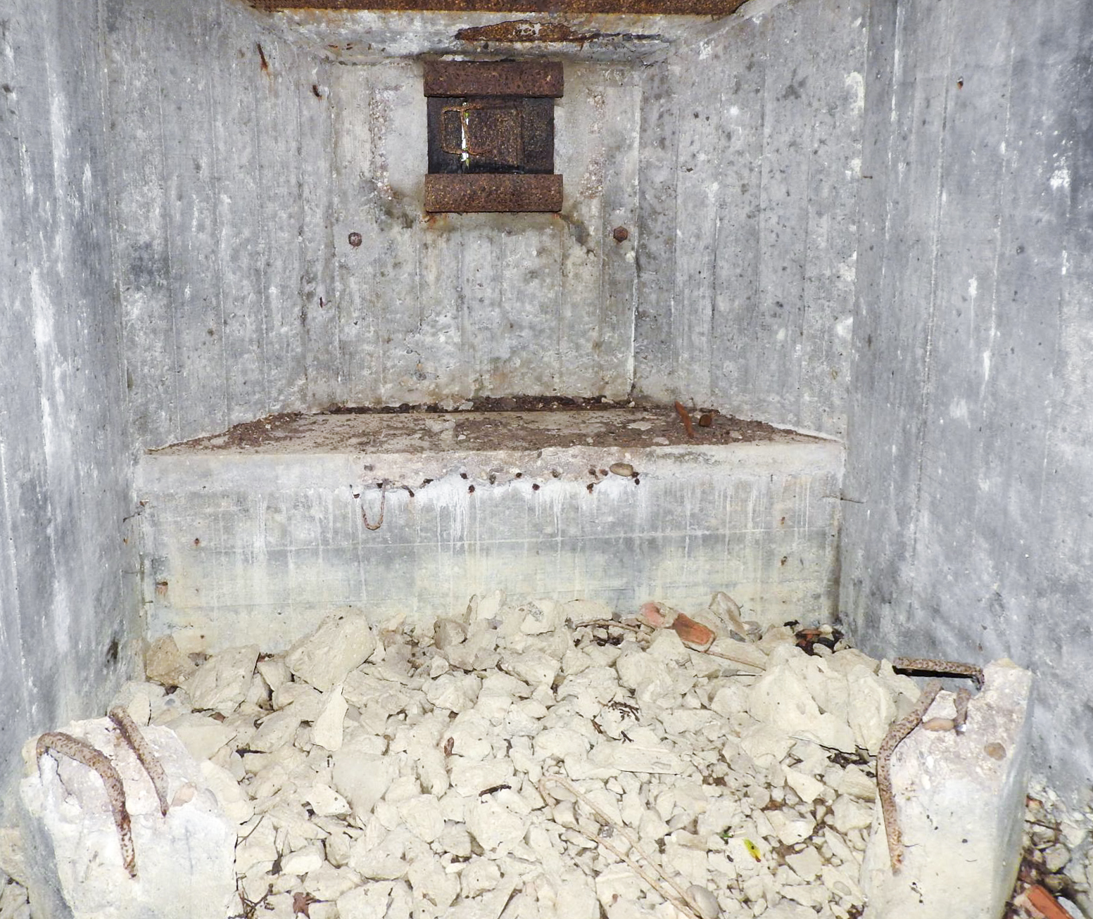 Ligne Maginot - BB21-D - GRESSES WALD - (Blockhaus pour arme infanterie) - La chambre de tir.
