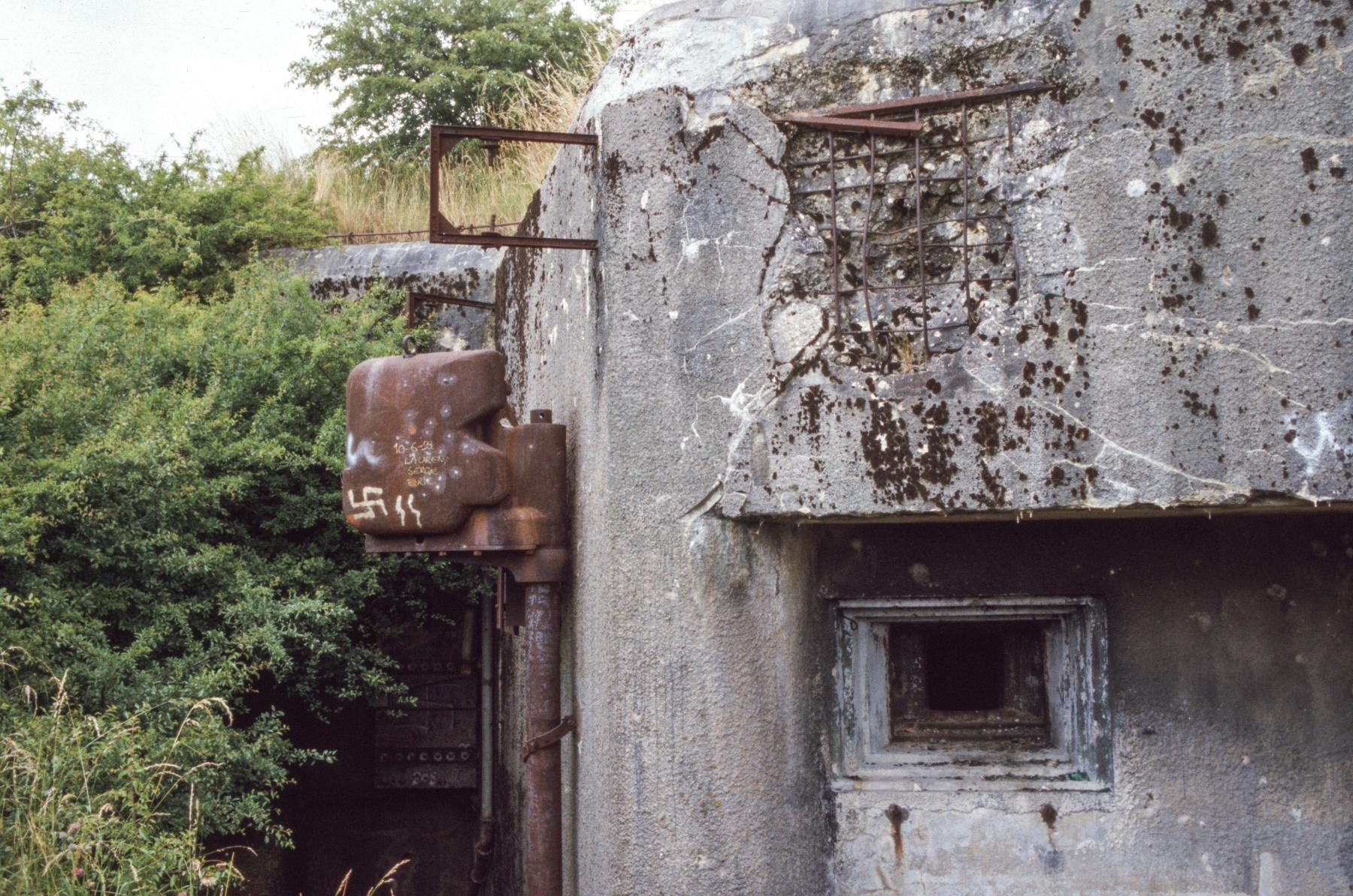 Ligne Maginot - COUME ANNEXE SUD - A32 - (Ouvrage d'infanterie) - Bloc 3
Le projecteur - MANSUY Michel