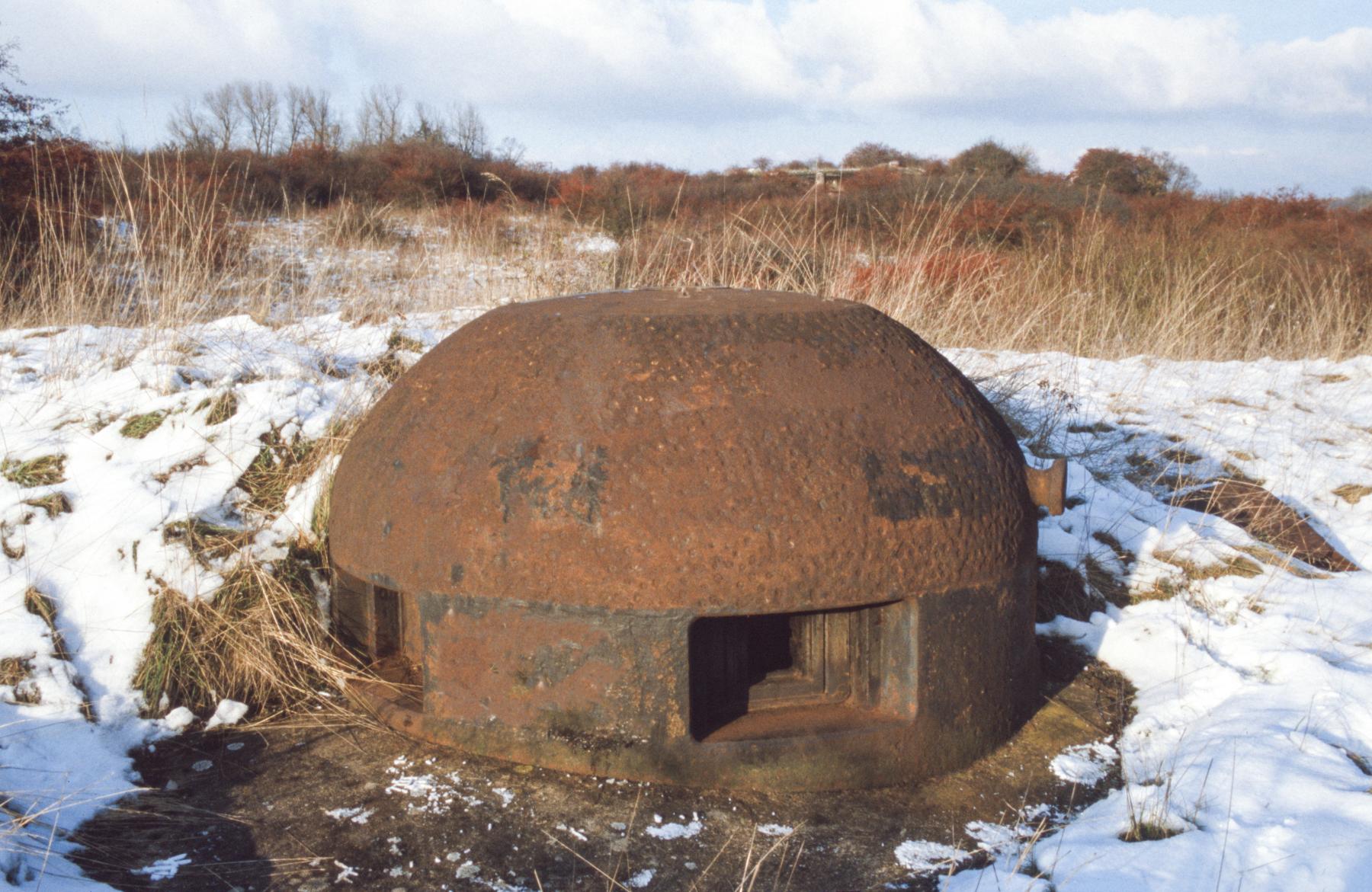Ligne Maginot - COUME ANNEXE SUD - A32 - (Ouvrage d'infanterie) - Bloc 4
La cloche GFM, dépouillé de sa peinture polluante - MANSUY Michel