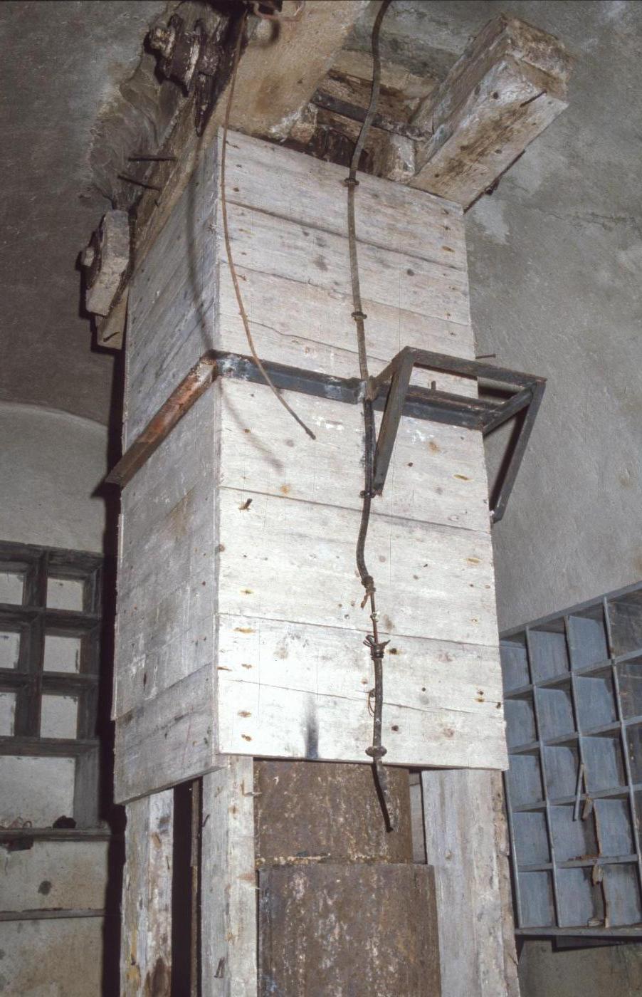 Ligne Maginot - COUME ANNEXE SUD - A32 - (Ouvrage d'infanterie) - Entrée des cables dans l'atelier de l'ouvrage - MANSUY Michel