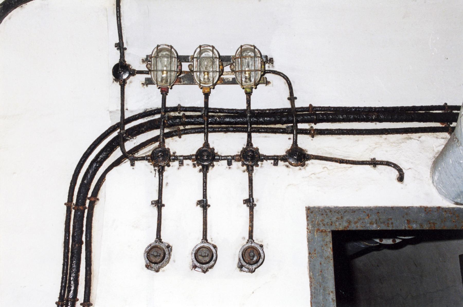 Ligne Maginot - GRAND HOHEKIRKEL - (Ouvrage d'artillerie) - Illumination d'une galerie - MANSUY Michel