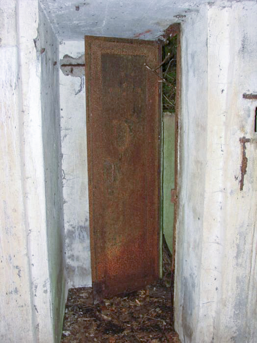 Ligne Maginot - CB2 - (Blockhaus pour canon) - L'entrée - Schnoupf