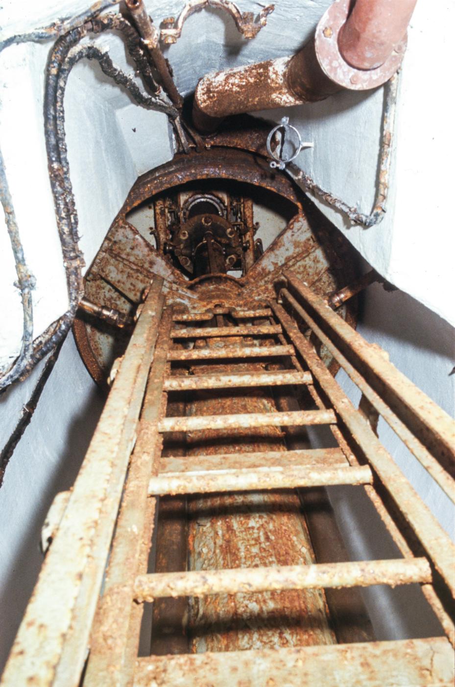 Ligne Maginot - HETTANGE GRANDE - O9 - (Observatoire d'artillerie) - La cloche VP - MANSUY Michel