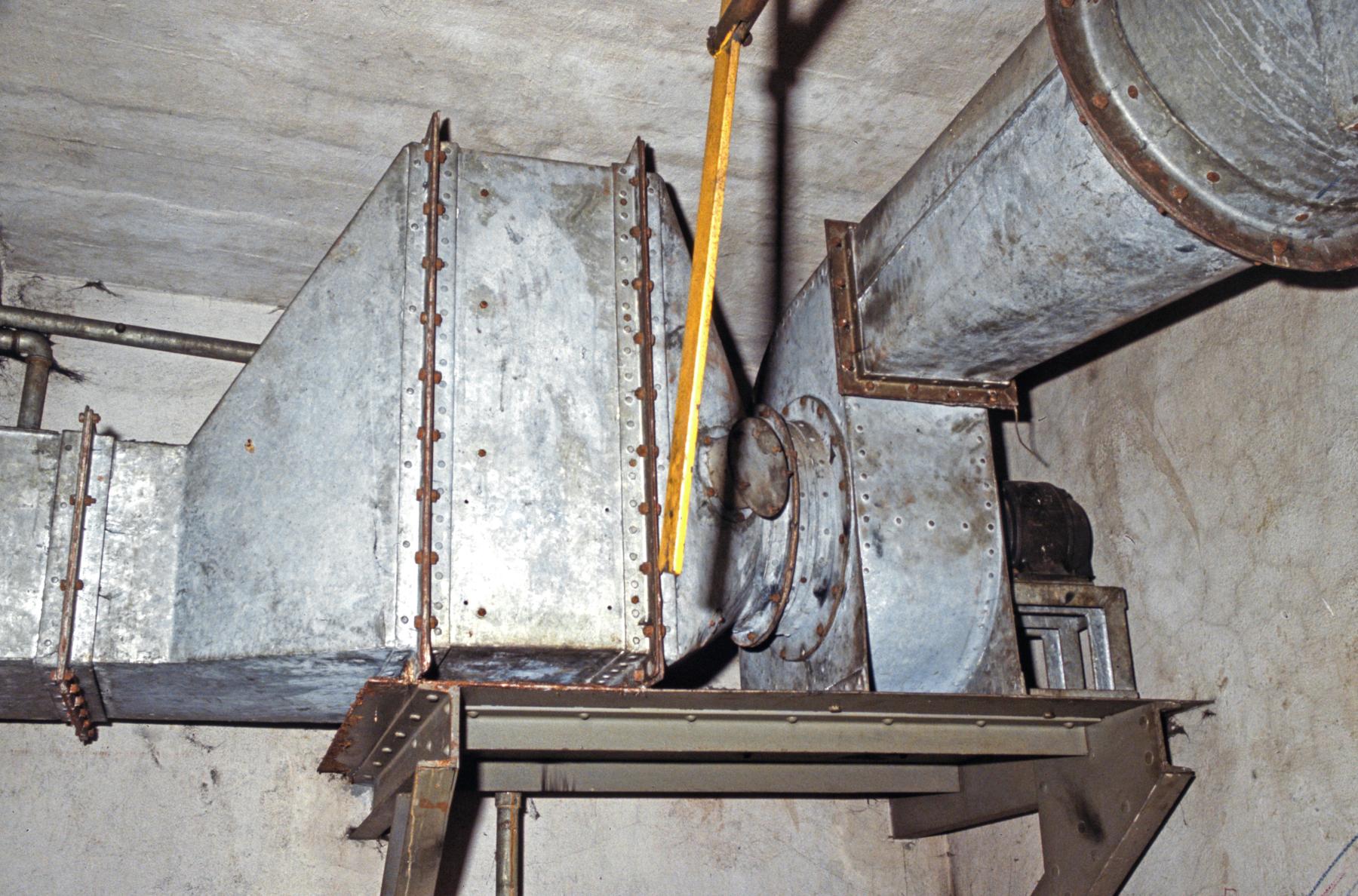 Ligne Maginot - HETTANGE GRANDE - X8 (QUARTIER ROUSSY - III/168°RIF) - (Abri) -  - MANSUY Michel