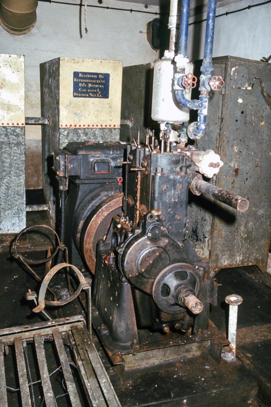 Ligne Maginot - HETTANGE GRANDE - X8 (QUARTIER ROUSSY - III/168°RIF) - (Abri) - Le groupe électrogène - MANSUY Michel