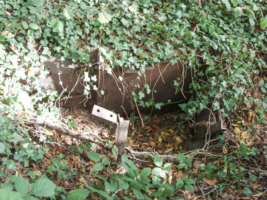 Ligne Maginot - CB2-D - (Observatoire indéterminé) - Les vestiges d'une guérite blindée.