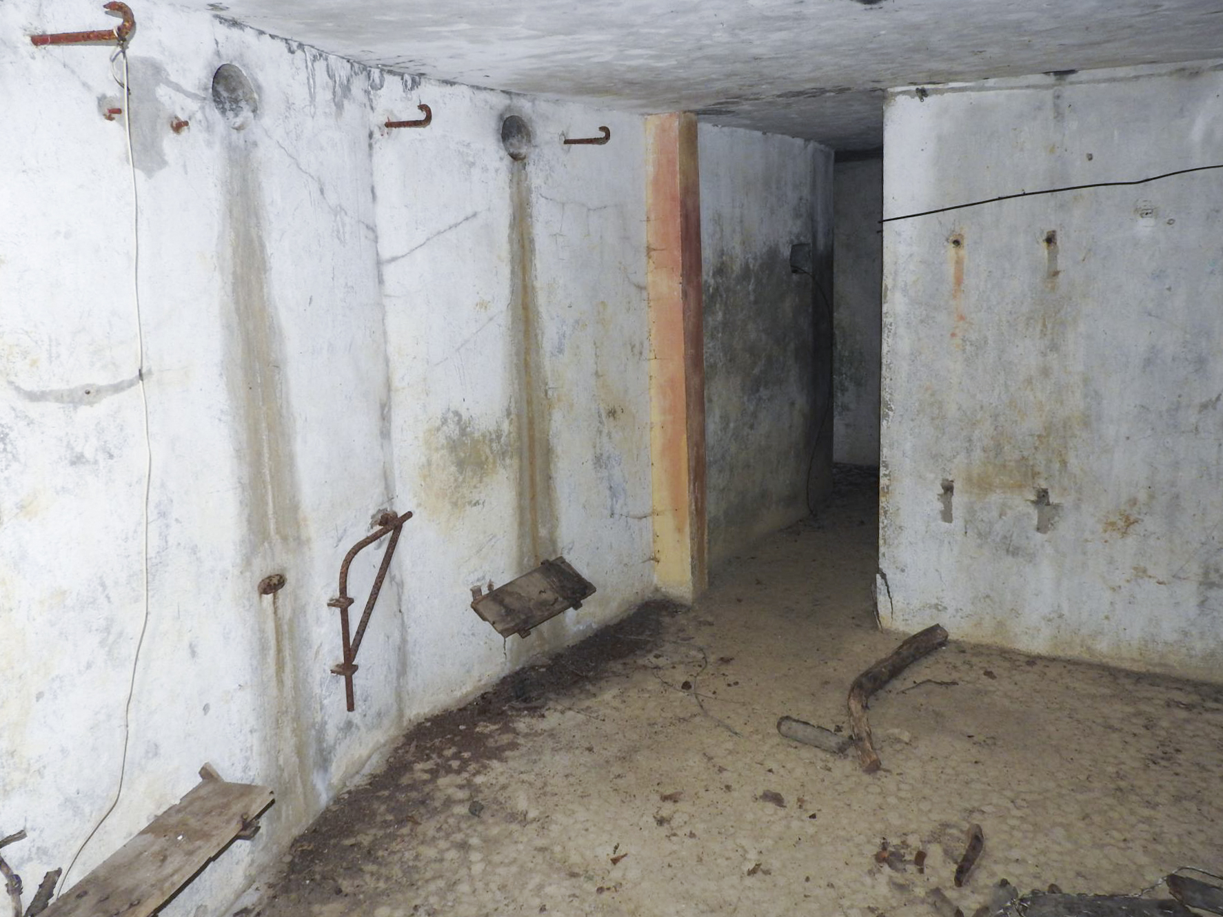 Ligne Maginot - CB613 - INGLANGE - (Central téléphonique d'observation) - L'intérieur du central. - STENGER Mathieu