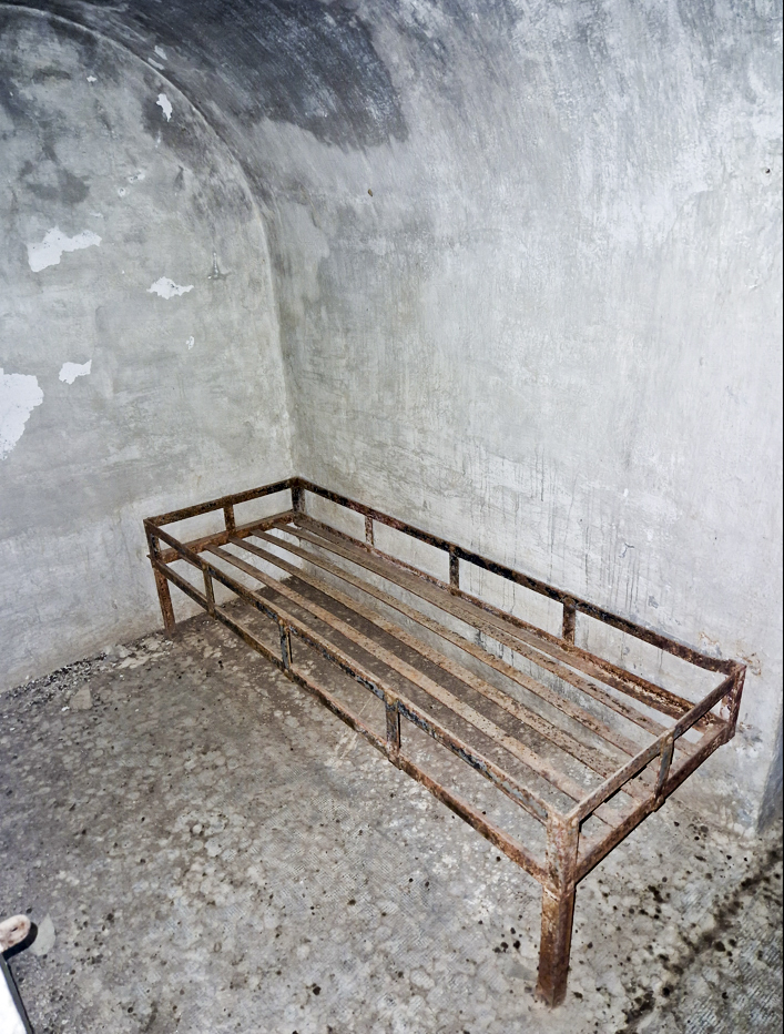 Ligne Maginot - CASTEL VIEIL - (Ouvrage d'infanterie) - Couloir central - Chambre de sous-officier - Stuart ANDRE