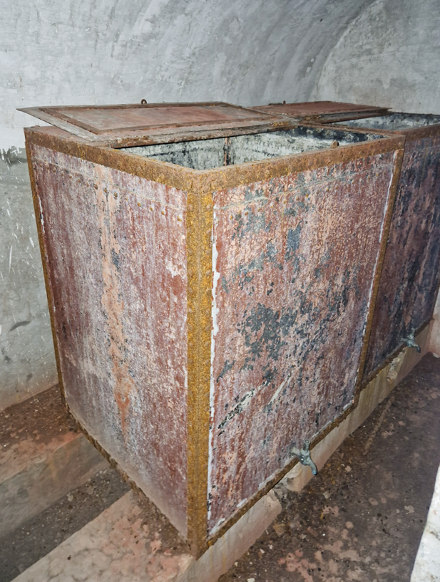 Ligne Maginot - CASTEL VIEIL - (Ouvrage d'infanterie) - Citerne d'eau - Stuart ANDRE