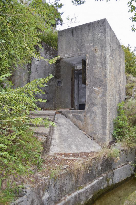Ligne Maginot - CASTEL VIEIL - (Ouvrage d'infanterie) - Bloc 2 et canal d'eau