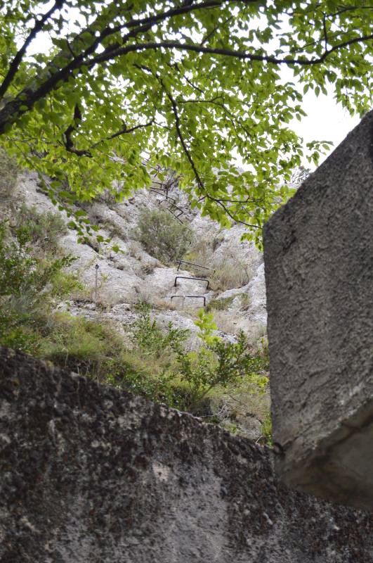Ligne Maginot - CASTEL VIEIL - (Ouvrage d'infanterie) - Bloc 2
A l'arrière-plan l'échelle métallique vers le bloc 3