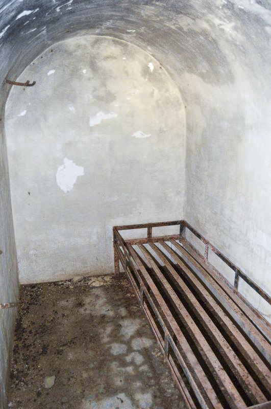 Ligne Maginot - CASTEL VIEIL - (Ouvrage d'infanterie) - Couloir central - Chambre de sous-officier