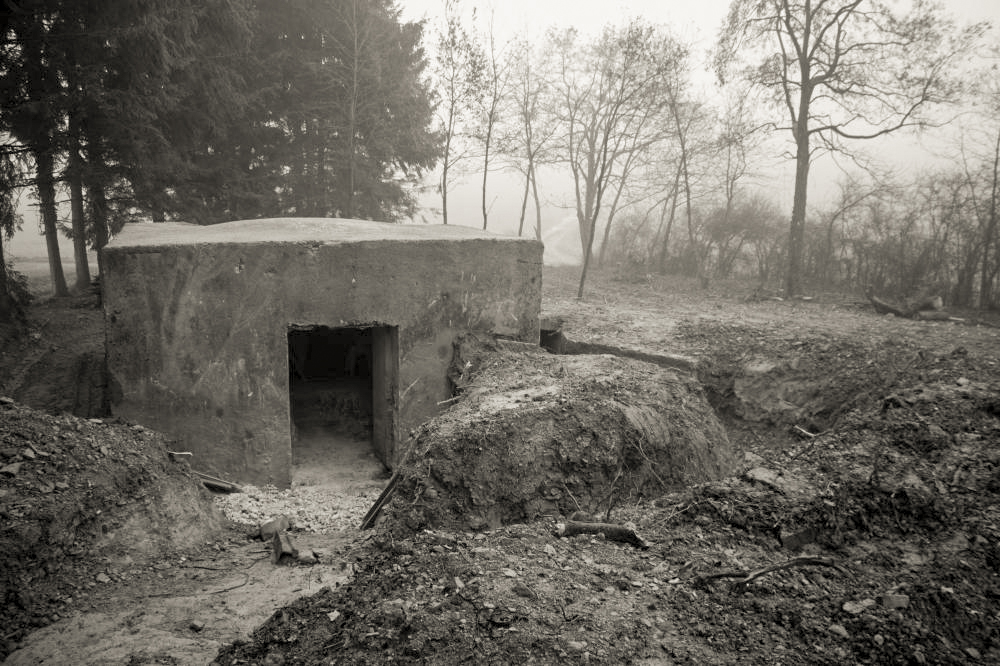Ligne Maginot - BB46 - STRACHEN - (Blockhaus pour canon) - Photo prise avec l'autorisation du propriétaire, lors du nettoyage de la parcelle - Frédéric VIEU