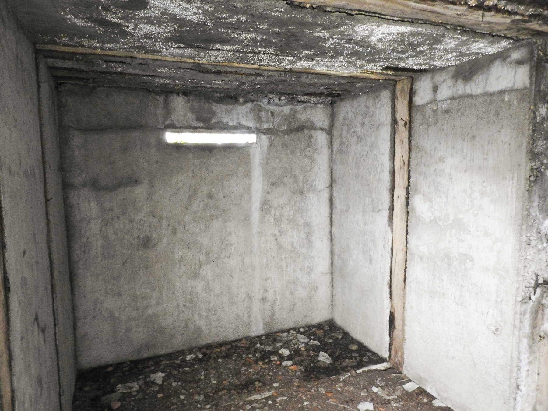 Ligne Maginot - BOIS DE KLANG NORD 4 - (Observatoire d'infanterie) - La salle d'observation. - STENGER Mathieu