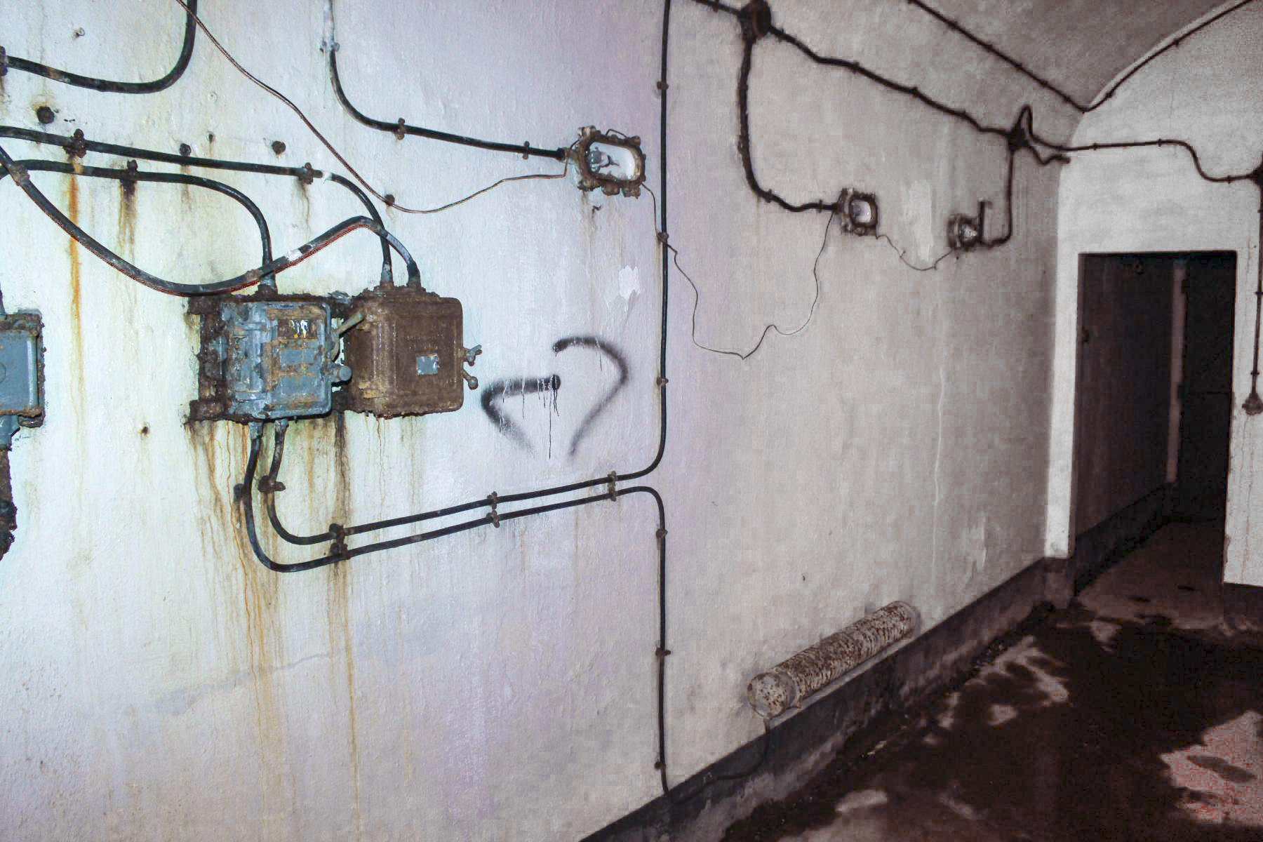 Ligne Maginot - CASTILLON (CN) - EO8 - (Ouvrage d'artillerie) - Le PC  - Stuart ANDRE