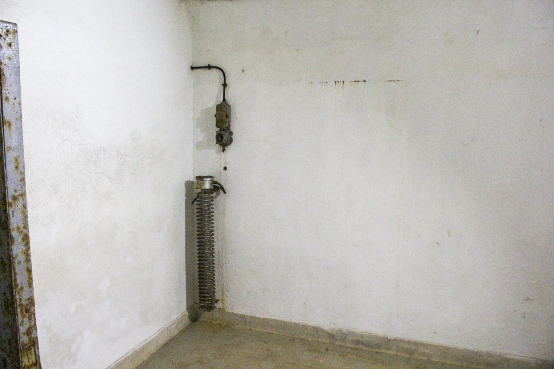 Ligne Maginot - CASTILLON (CN) - EO8 - (Ouvrage d'artillerie) - L'infirmerie
La salle d'attente  - Stuart ANDRE