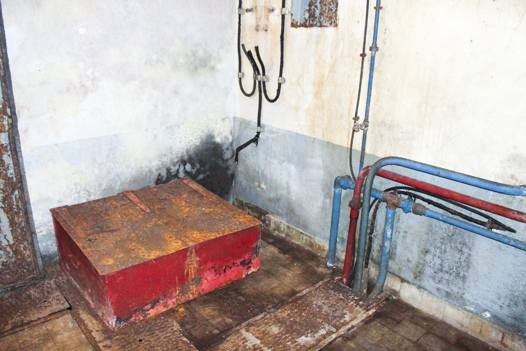 Ligne Maginot - CASTILLON (CN) - EO8 - (Ouvrage d'artillerie) - Réserve de sable en cas d'incendie  - Stuart ANDRE