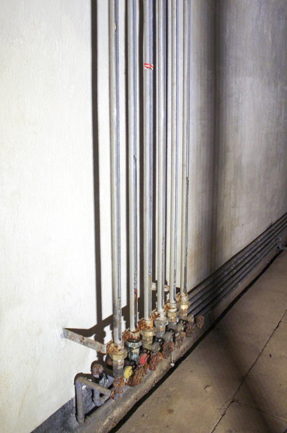 Ligne Maginot - CASTILLON (CN) - EO8 - (Ouvrage d'artillerie) - Les niveaux à eau des cuves - Stuart ANDRE