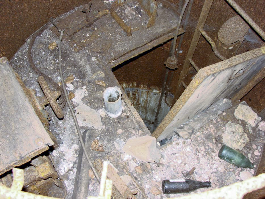 Ligne Maginot - HUMMERSBERG - X20 - (Abri) - Coffre Nord
L'intérieur de la cloche GFM.