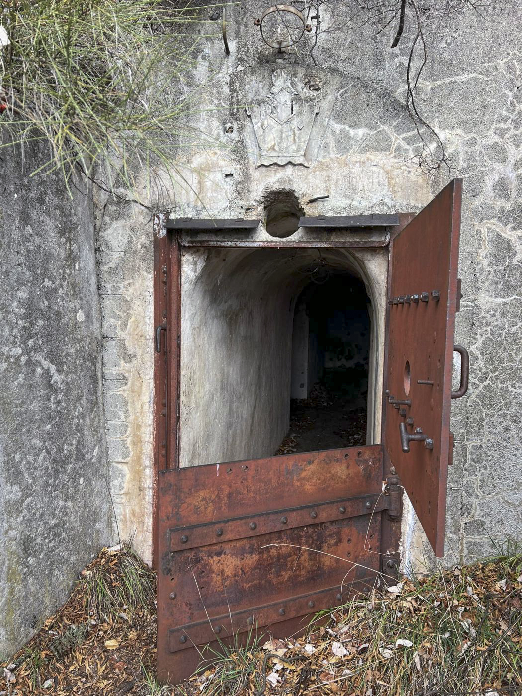 Ligne Maginot - PIERRE POINTUE - (Ouvrage d'infanterie) - Bloc 2 - ELLENA Daniel - CUNY Philippe