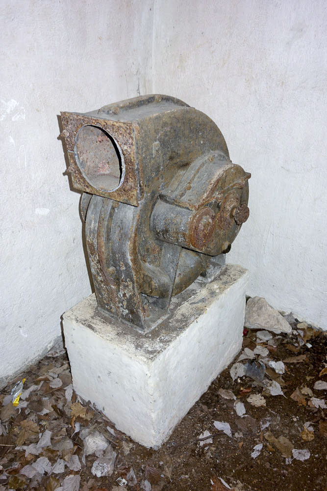Ligne Maginot - PIERRE POINTUE - (Ouvrage d'infanterie) - Vestiges du ventilateur