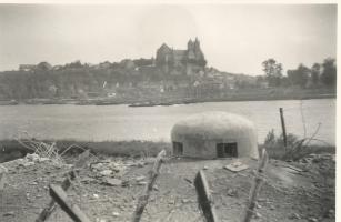 Ligne Maginot - 31/1 - PONT DE BATEAUX DE NEUF BRISACH - (Casemate d'infanterie - Double) - La casemate vue du coté français avec l'Allemagne en face