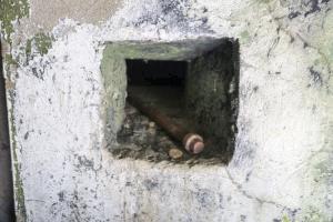 Ligne Maginot - BB37 - (Blockhaus pour canon) - Créneau de défense de l'entrée vue extérieure