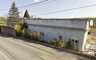 Ligne Maginot - MOULIN DE LA BIBICHE - (Poste GRM - Maison Forte) - L'ancien corps de la MF est toujours présent et s'est vu doté d'une extension recouvrant le blockhaus.