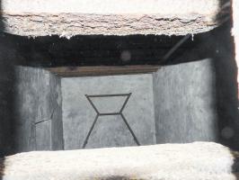 Ligne Maginot - MUEHLENBACH 1 - (Blockhaus pour arme infanterie) - Une vague vue de l'intérieur par le créneau.