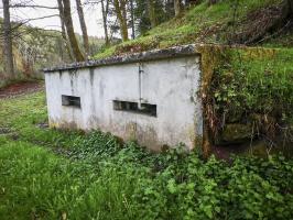 Ligne Maginot - STESCHBACH - (Blockhaus pour canon) - Le blockhaus reconverti en garage / hangar de stockage