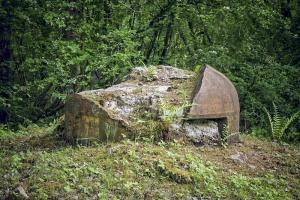 Ligne Maginot - SCHIESSECK - (Ouvrage d'artillerie) - Bloc 7
La cloche GFM du bloc en mai 2015.